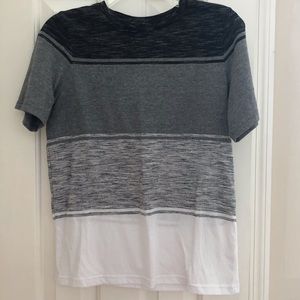 Urban Pipeline short sleeved shirt. XL